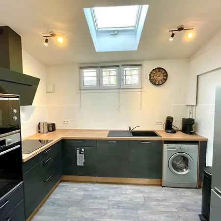 Dom wakacyjny Escapade A - A 5min De La Gare Jardin Royan